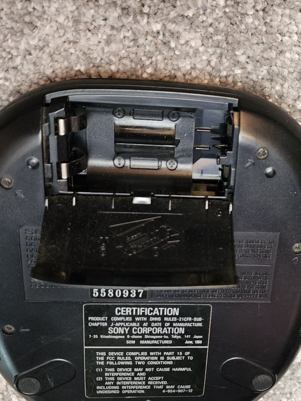 Sony Discman ESP with power cord, car power supply, fuse & manual - EUC! - Picture 6 of 8